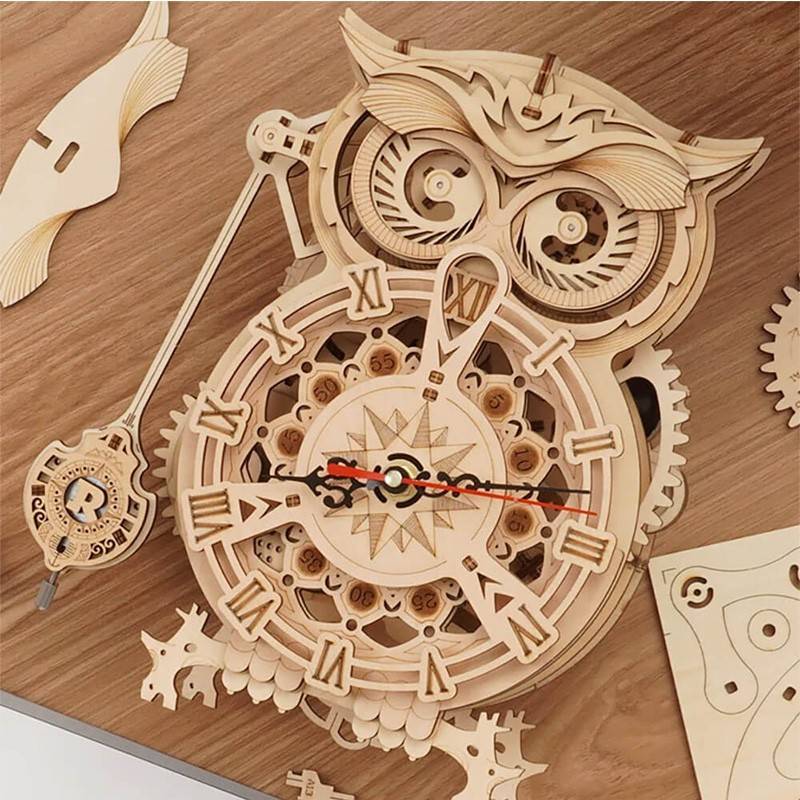 Maquette bois Horloge mécanique Chouette par Rokr - TropFastoche.com