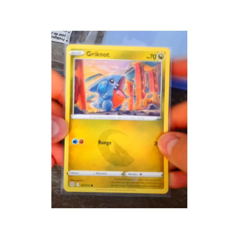 KAHEIGN 120 Pièces Protège Cartes Transparents, 76 x 101mm Chargeur  Supérieur Standard Protège Cartes 35pts Porte Cartes en Plastique  Protecteur de Carte pour Cartes de Jeu Sport Pokemon Yu-Gi-Oh : :  Jeux