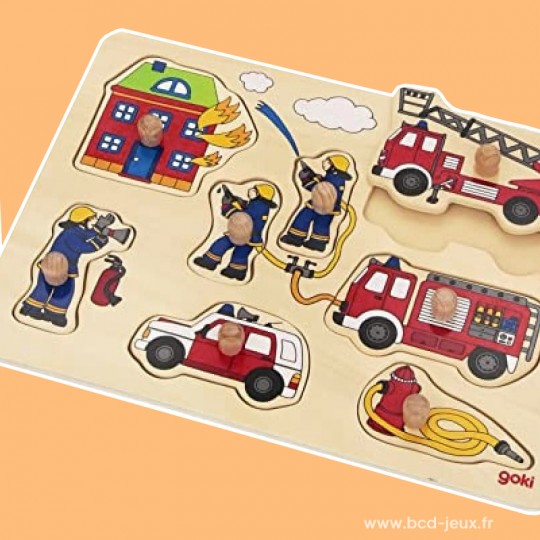 Puzzle à  boutons en bois au feu les pompiers 8 éléments - Goki Goki - 2